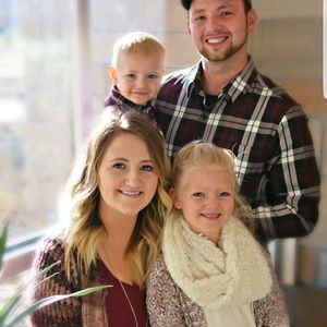 Meet your Posher, Holly